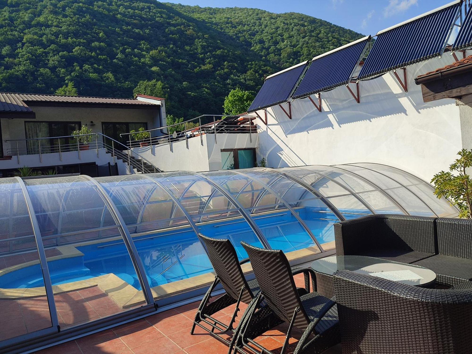 Pensiunea La Dolce Vita Băile Herculane Eksteriør bilde